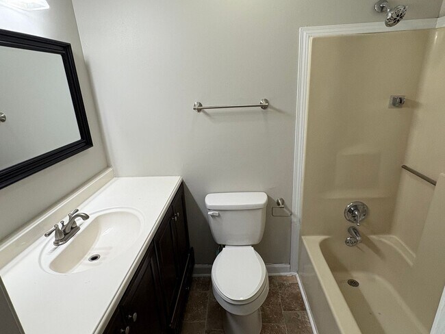 Building Photo - Quaint Ranch style home in Clarksville