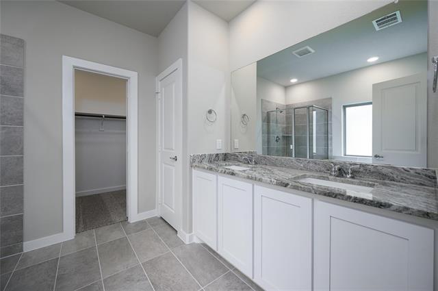 Building Photo - 412 Heritage Grv Rd