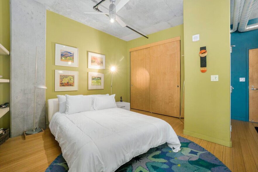 Building Photo - 1475 Delgany St