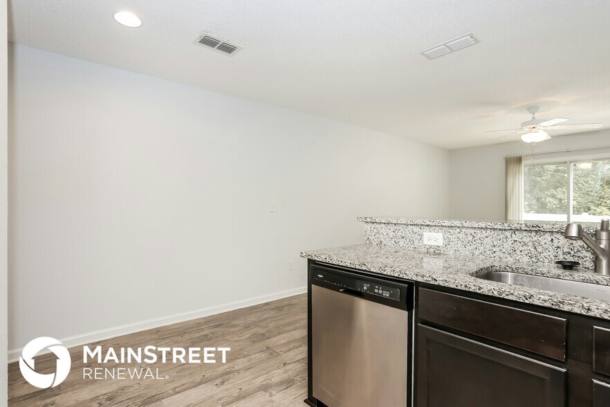 Building Photo - 546 Eiseman Wy