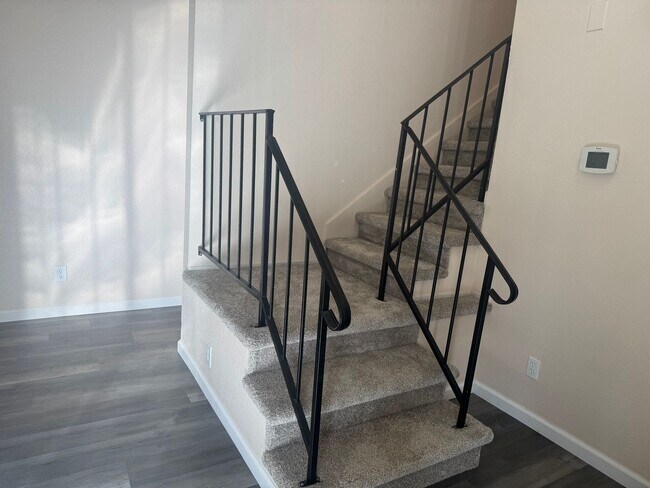 Building Photo - 191 Merlot Ct