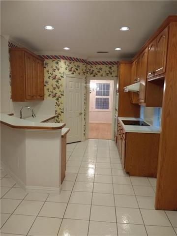 Building Photo - 609 Sunningdale