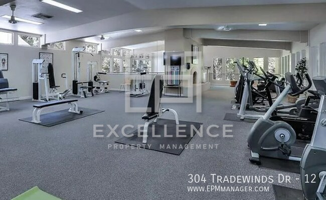 Building Photo - 304 Tradewinds Dr