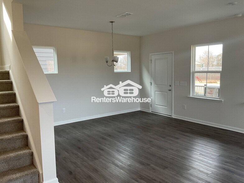 Building Photo - 3636 Pamlico St