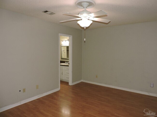 Building Photo - 7356 Sandy Creek Cir