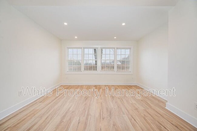 Building Photo - 3612 E Brief Rd