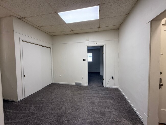 Building Photo - 1807 4th Ave