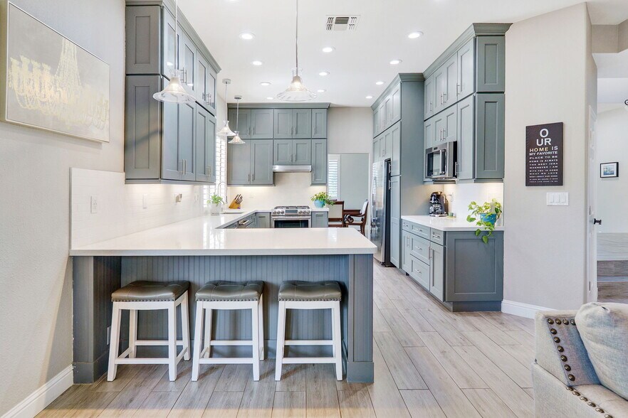Building Photo - 1369 Palmerston Loop