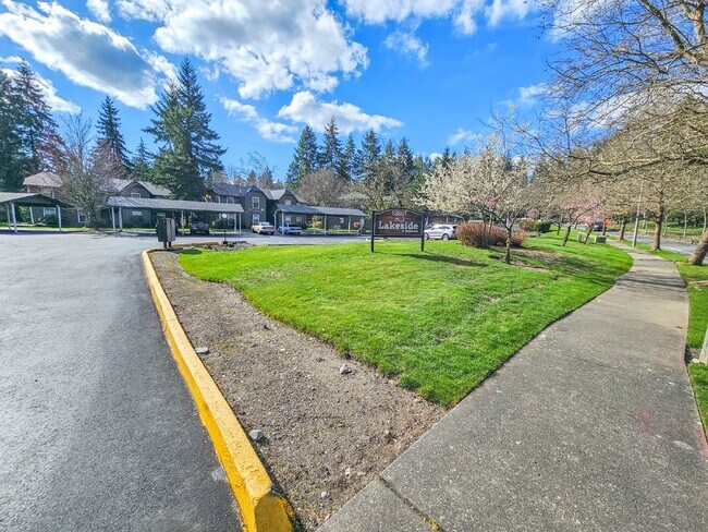 Building Photo - Coming Soon.  Ground level condo near Microsoft Campus! New Paint, New Carpet, and updates throug...