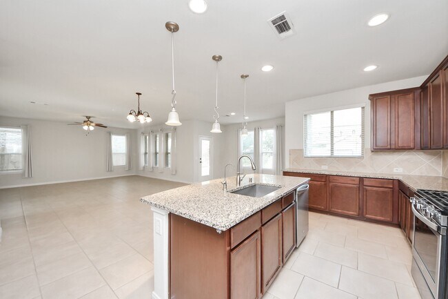 Building Photo - 5118 Kingship Ct