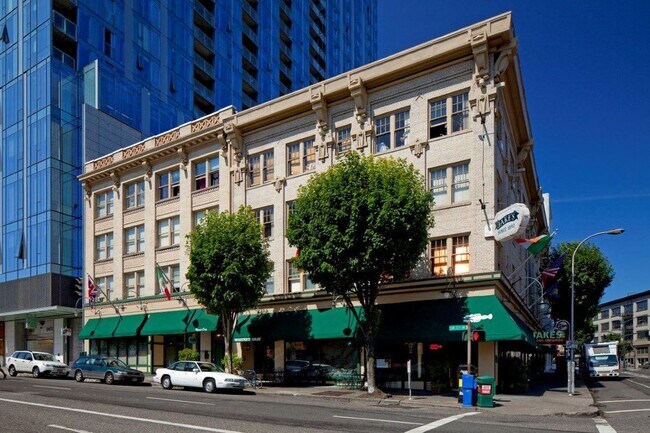 Building Photo - Maurice Dear Apartments