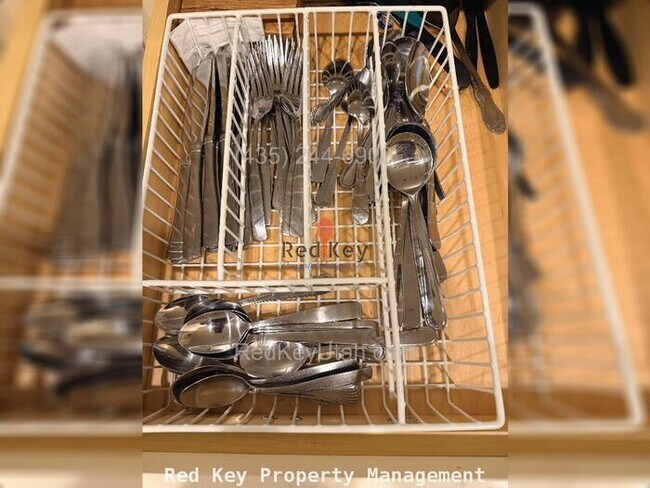 Building Photo - 739 Elk Meadow Loop