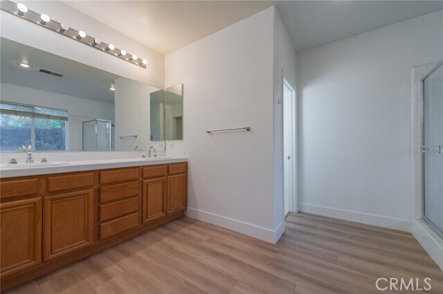 Building Photo - 1651 W Mammoth Dr