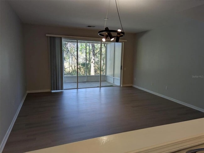 Building Photo - 2623 Redford Way