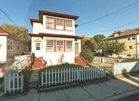 Building Photo - 210 Franklin St