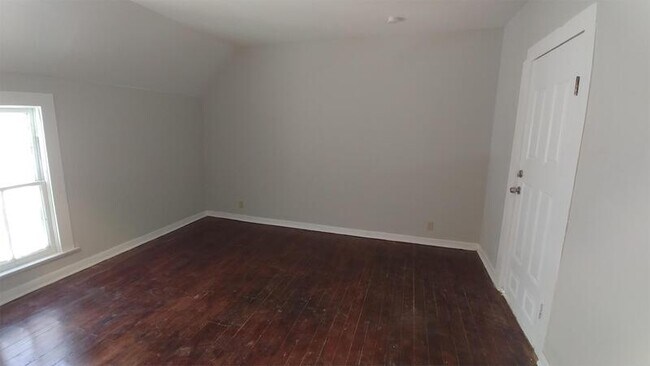 Building Photo - 163 W Delavan Ave