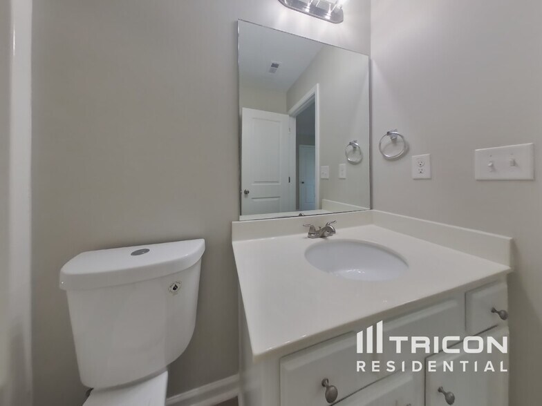 Building Photo - 2377 Proctor Creek Enclave