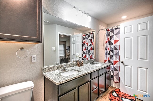 Building Photo - 1957 Rosson St