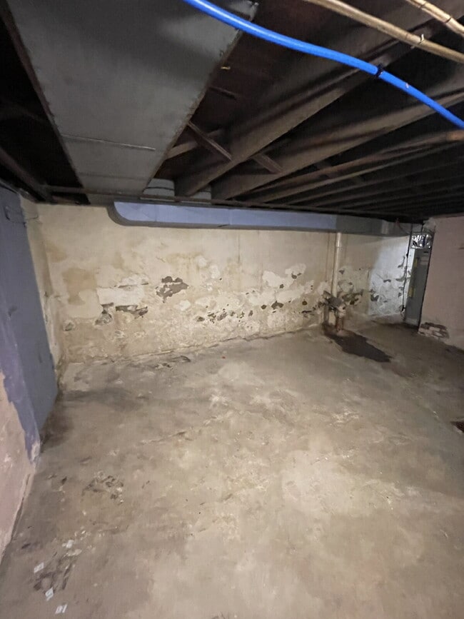 Building Photo - 618 Penn Ave