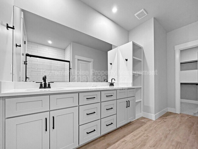 Building Photo - 160 S Koyukuk Ave