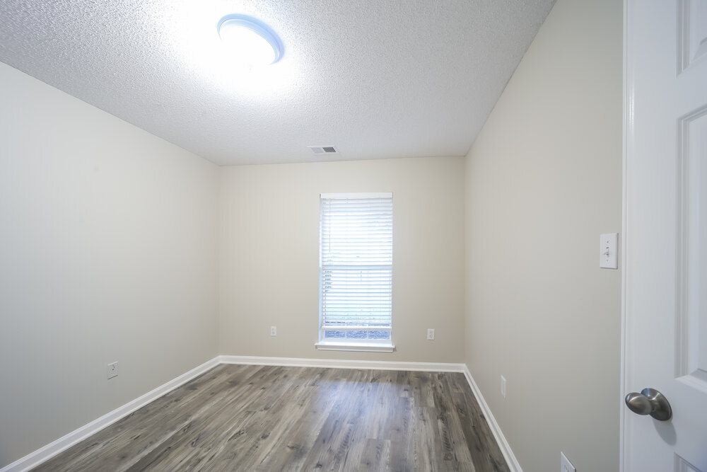 Building Photo - 5755 Kuykendall Dr