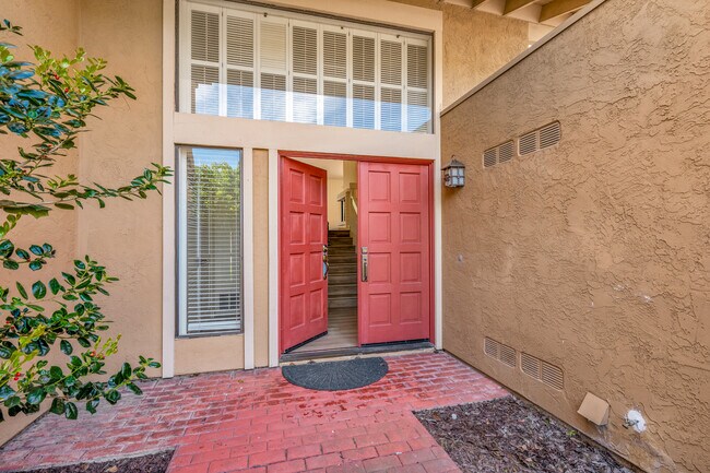 Building Photo - 2579 Caminito Muirfield