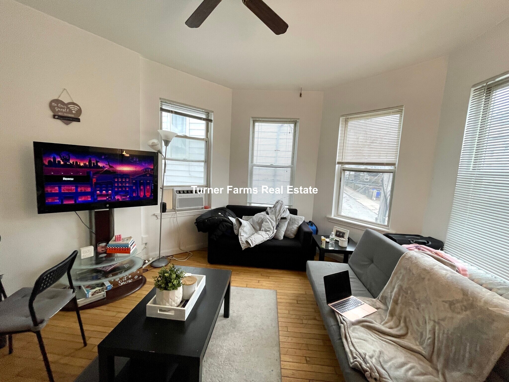 Building Photo - 10 Parker Hill Ave