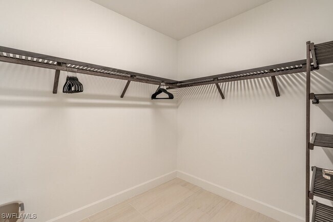 Building Photo - 16903 Fairgrove Way