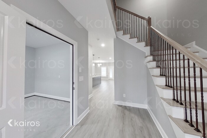 Building Photo - 3712 Oak Leaf Wy