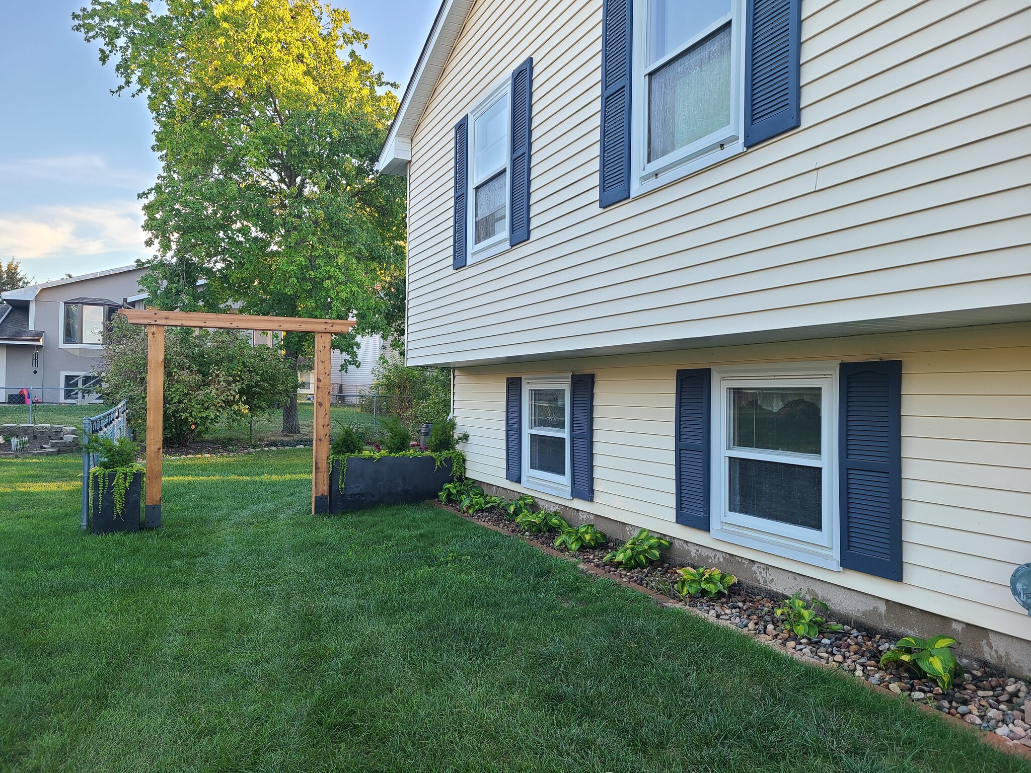 Building Photo - 1411 Chadwick Dr