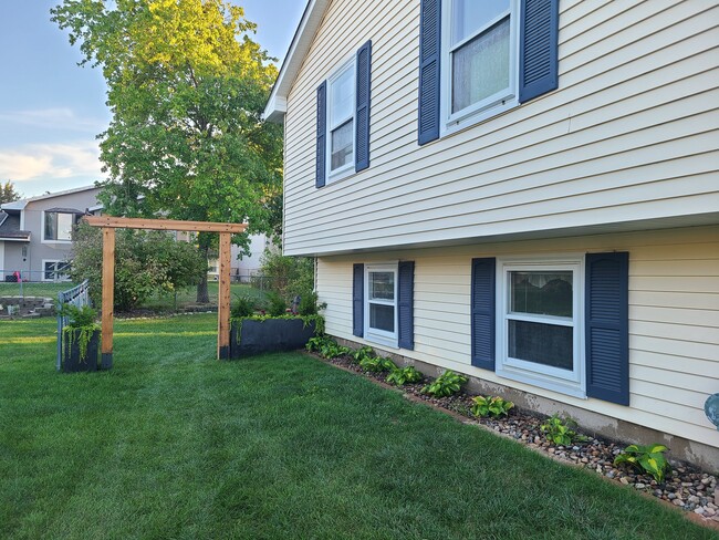 Building Photo - 1411 Chadwick Dr