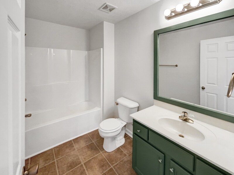 Building Photo - 102 Privett Ct