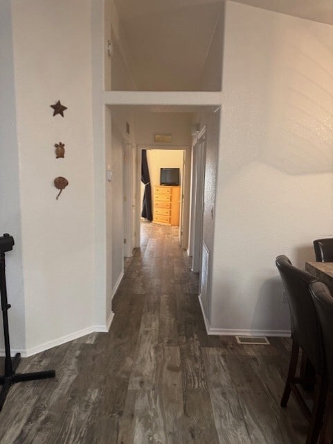 Building Photo - 2558 Mountain Crest