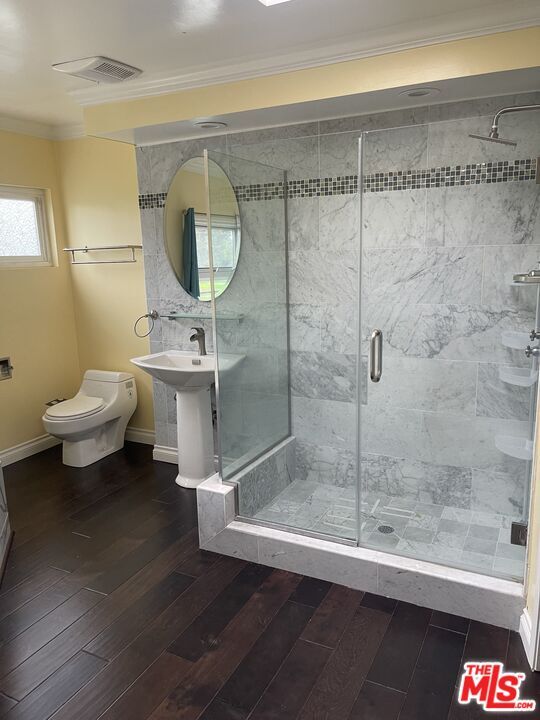 Building Photo - 4368 Fairway Dr