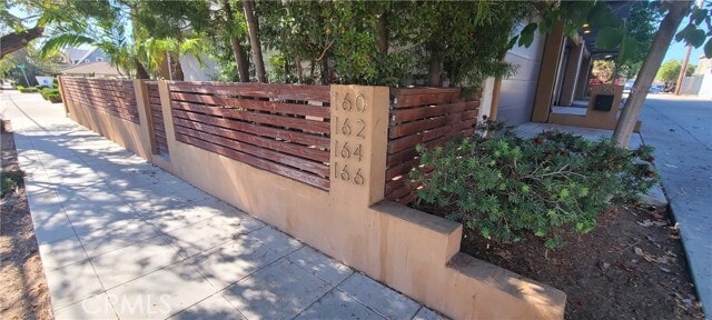 Building Photo - 162 W Robinson Ave