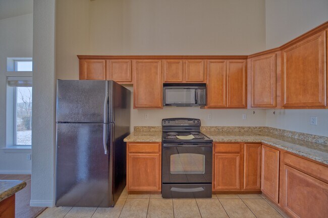 Building Photo - 1121 Bourbon St