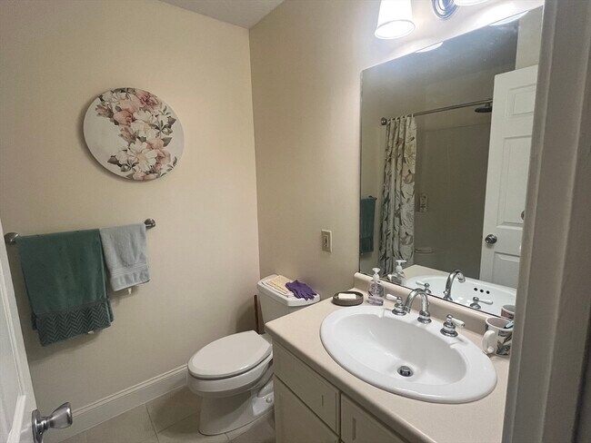 Building Photo - 400 Brookside Dr