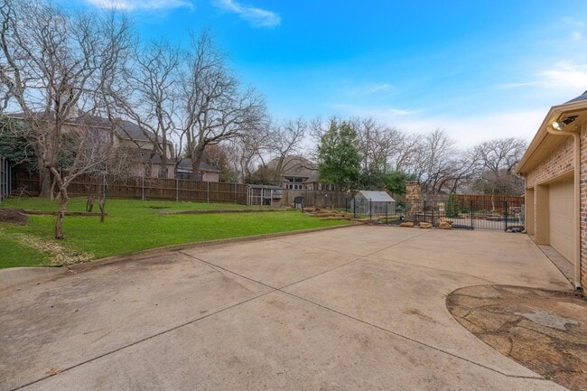 Building Photo - 109 Meadowlands Dr