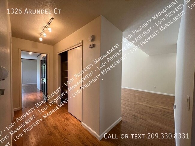 Building Photo - 1326 Arundel Ct