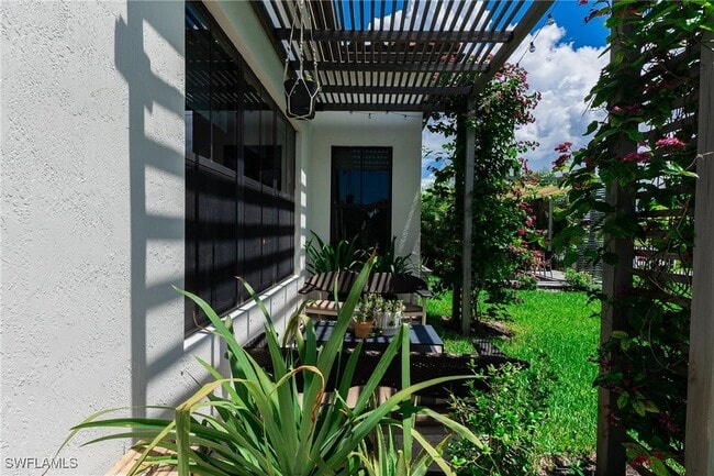 Building Photo - 5090 Monza Ct