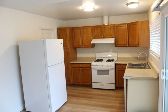 Building Photo - 331 Rebecca Ave