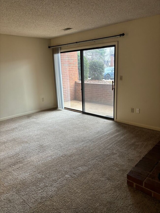 Building Photo - 138 Green Turtle Ln