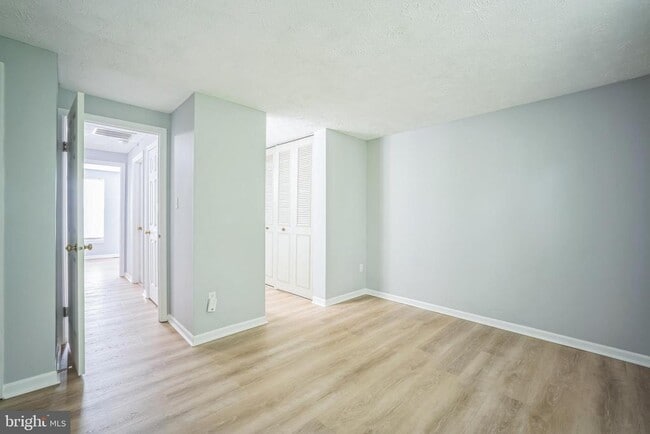 Building Photo - 1613 Fieldthorn Dr