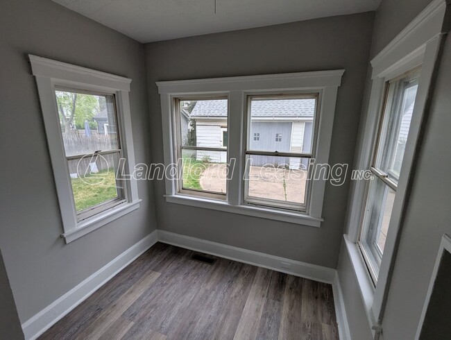 Building Photo - For Sale Land Contract - $129,900 EZ BUY P...