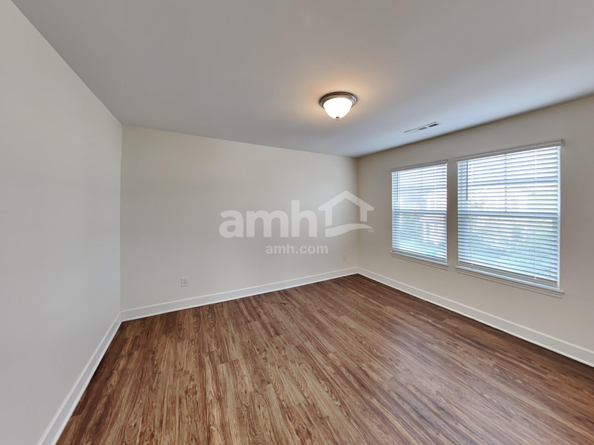Building Photo - 4996 Chutney Dr