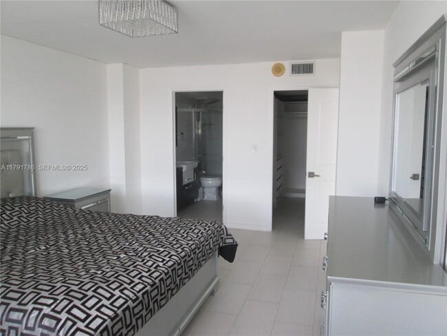 Building Photo - 251 174th St