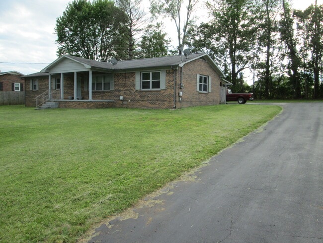 Primary Photo - 545 Rockwell Dr