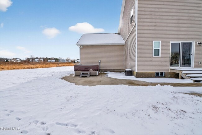 Building Photo - 8 Coronado Way