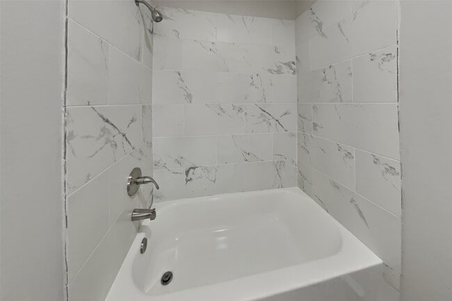 Building Photo - 4102 Sand Ripple Ln