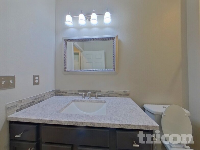 Building Photo - 7405 Fraser Cir